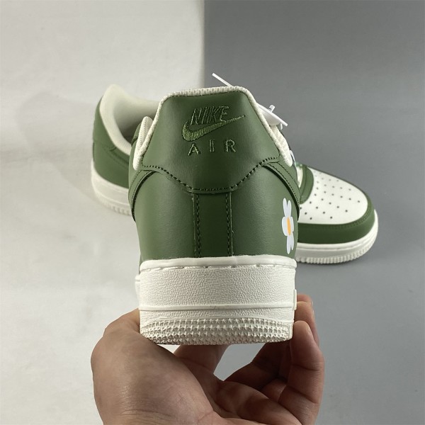 Nike Air Force 1 07 Faible Olive Vert Beige CW2288-662