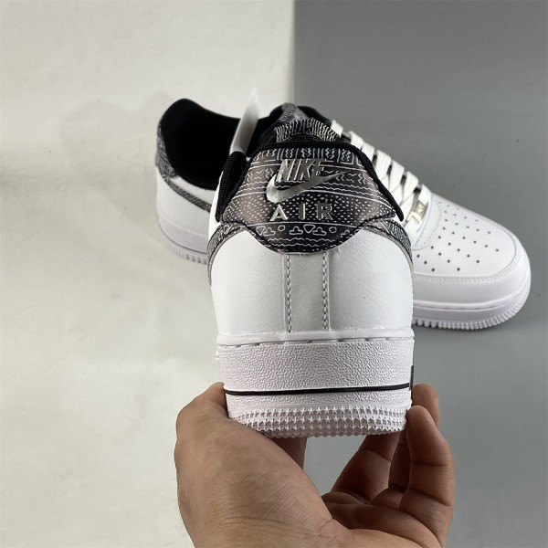 Nike Air Force 1 Low '07 Bianche Argento Metallico CZ7933-100