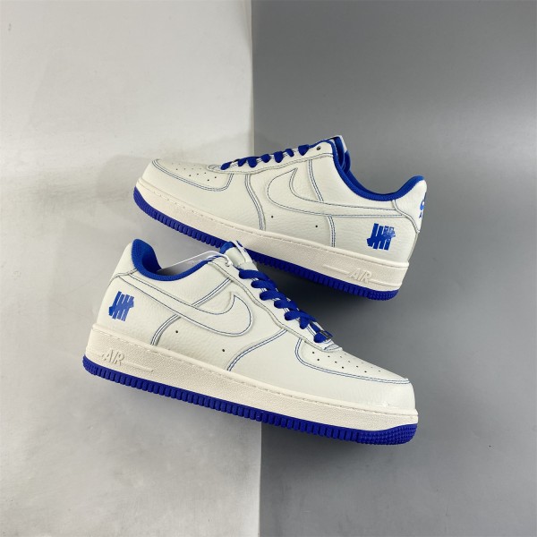 UNDEFEATED x Nike Air Force 1 Low Skateboard bianco e blu UN1570-680