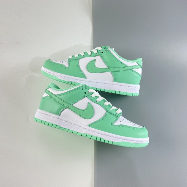 Nike Dunk Low Green Glow DD1503-105