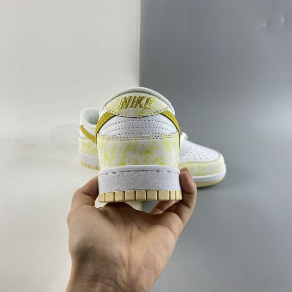 Nike Dunk Low Yellow Strike Wmns DM9467-700