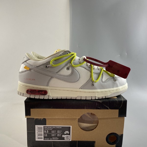 Off-White x Nike Dunk Low 08 of 50