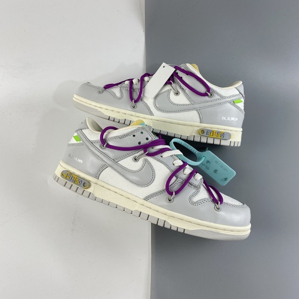 Off-White x Nike Dunk Low 21 of 50